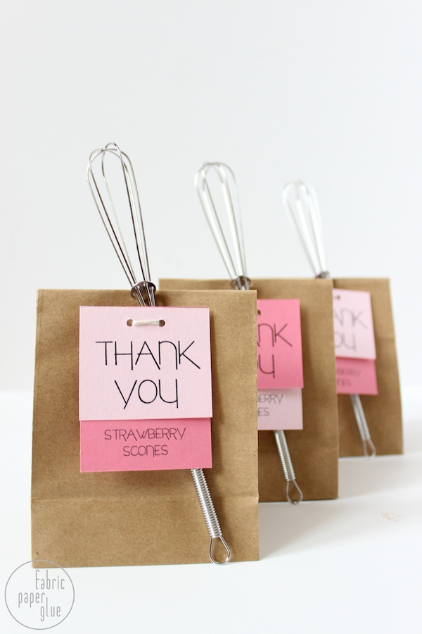 24 Custom READY TO POP BABY SHOWER THANK YOU Gift Tags Favour Round Swing Tag 