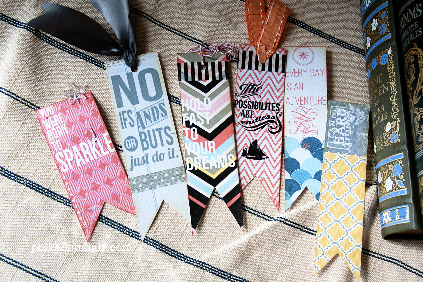 25 different ways to make and create your own bookmarks