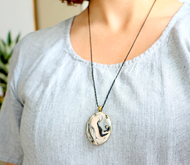 Marbled Clay Pendant Necklace Finished