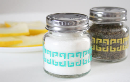 DIY Salt and Pepper Shaker aby Jar