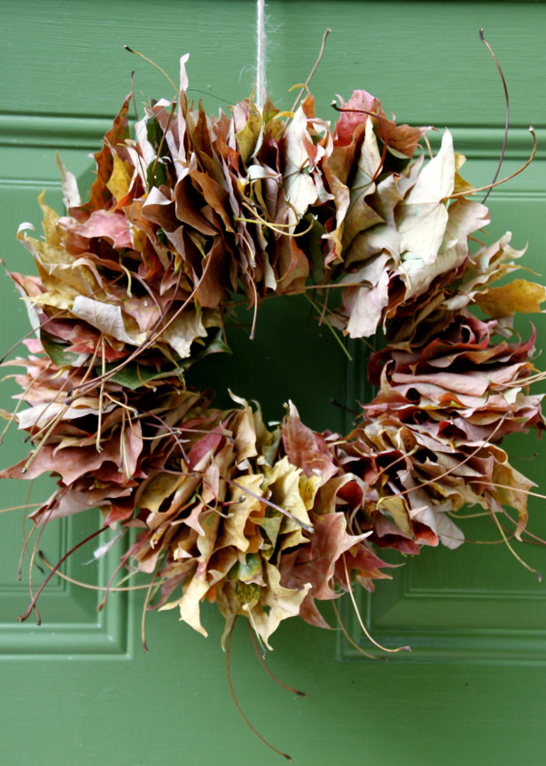 DIY leaf wreath