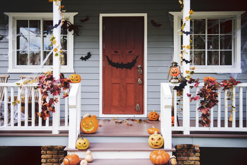 Halloween porch decor