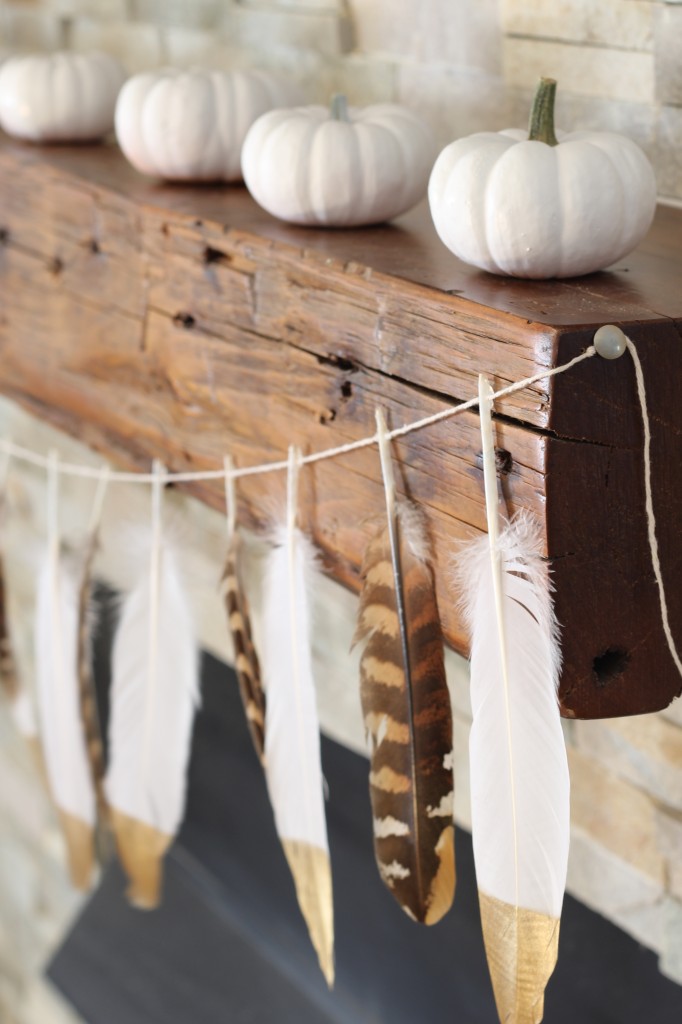 DIY Feather Garland Halloween Decoration Idea