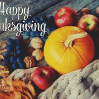 50 thanksgiving signs and wall decor to diy