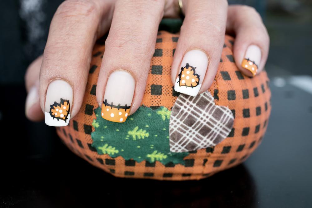 Another halloween inspired nail art idea 