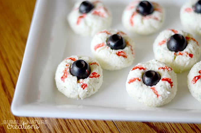 Creepy-Eyeball-Cheese-Balls-An-Easy-Appetizer-or-Halloween-Snack-Idea-