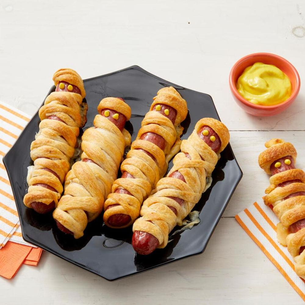 Easy halloween appetizers mummy hot dogs