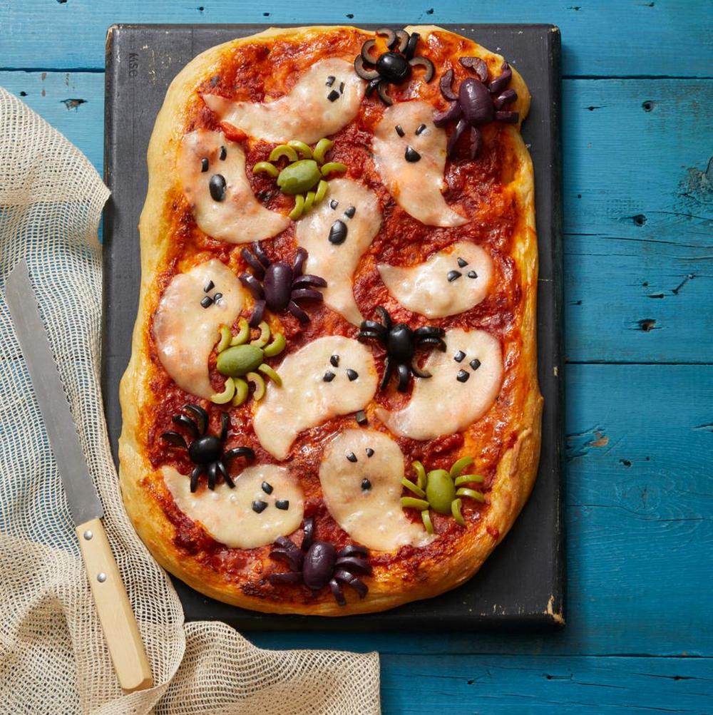 Halloween appetizer recipe ghostly pizza