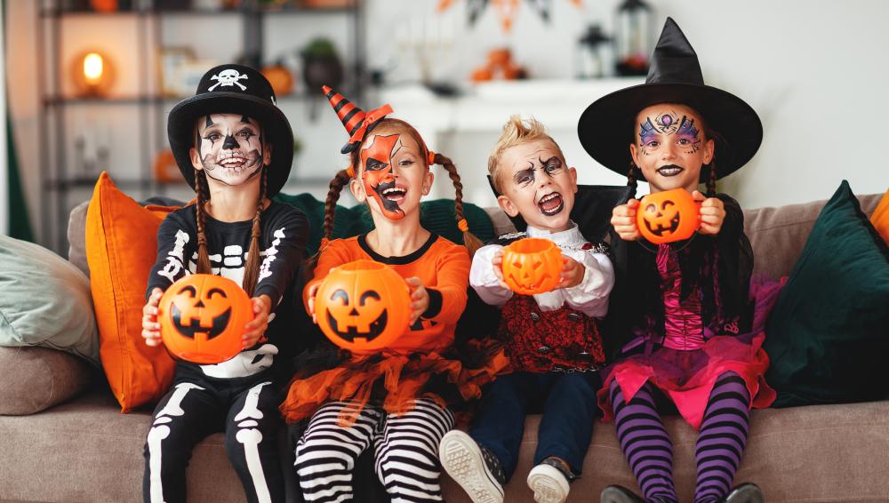 smell cheek editorial 50 Cute Halloween Costumes For Girls to DIY This Year