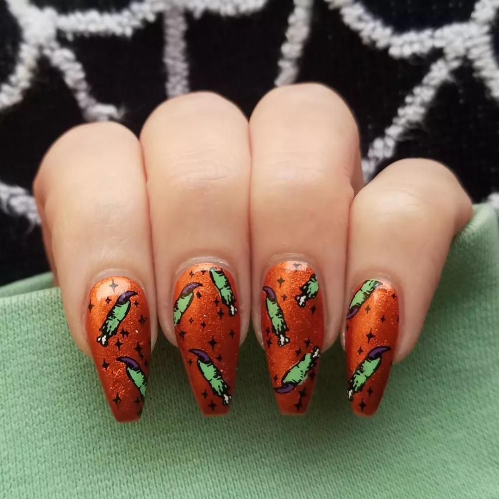 Witch finger halloween nail art design 
