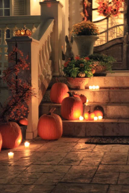 Pumpkins and Candles Outdoor Thanksgiving Decorations