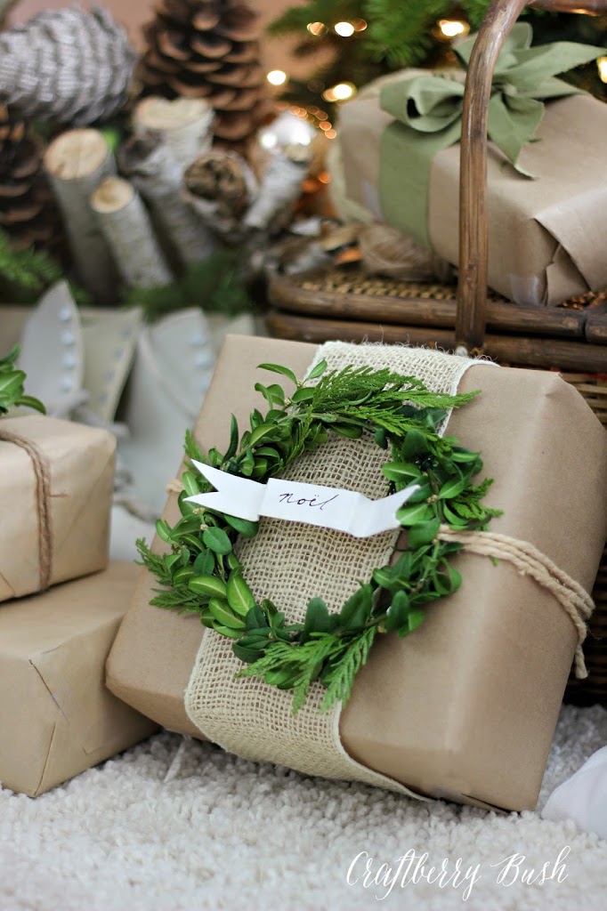 Christmas Gift Wrapping Ideas - Add a Wreath