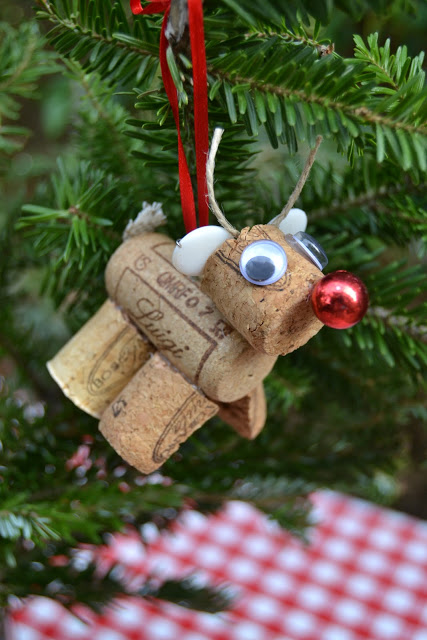Cork Reindeer - DIY Christmas Ornaments for Kids