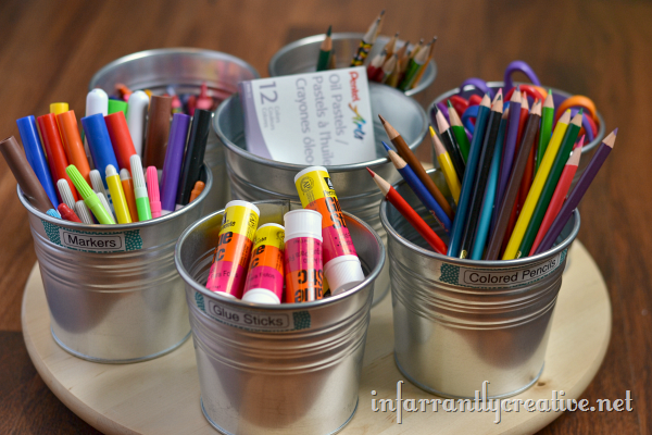 DIY Marker Storage Caddy - a Portable Family Art Station * Moms and Crafters