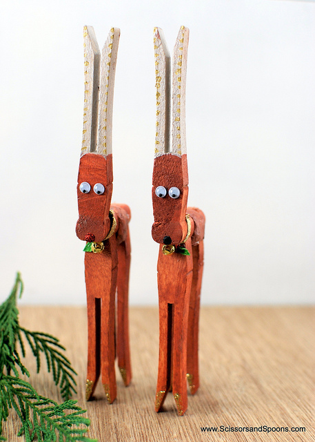 DIY Reindeer Clothespins