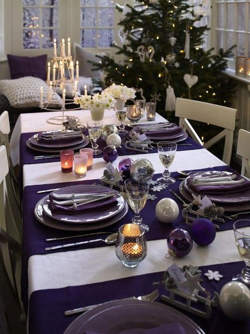Purple christmas tablescape 