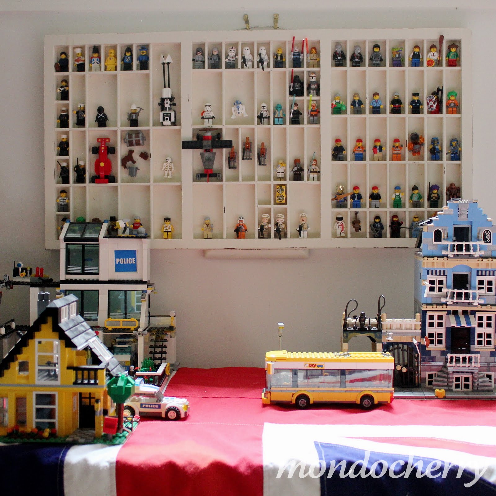 DIY Lego People Display