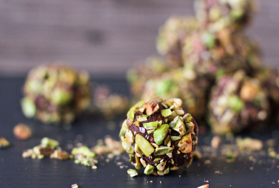 dark chocolate pistachio truffles