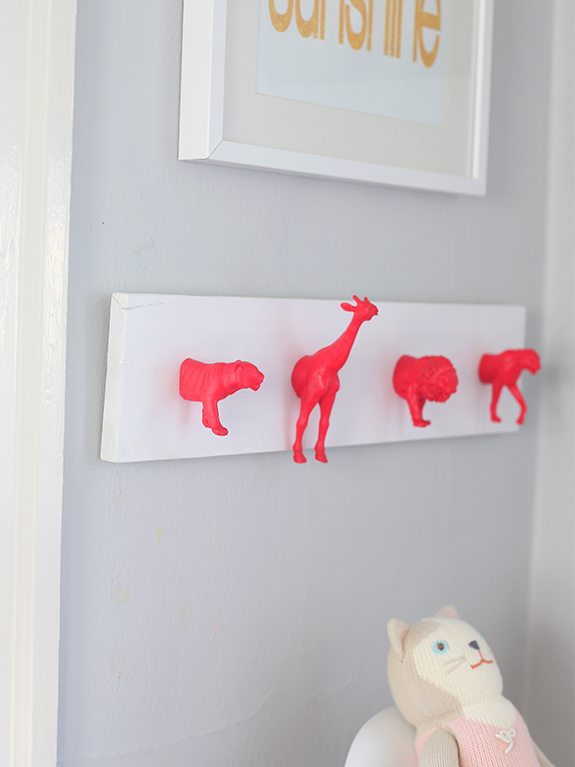 10 neon animal wall hooks