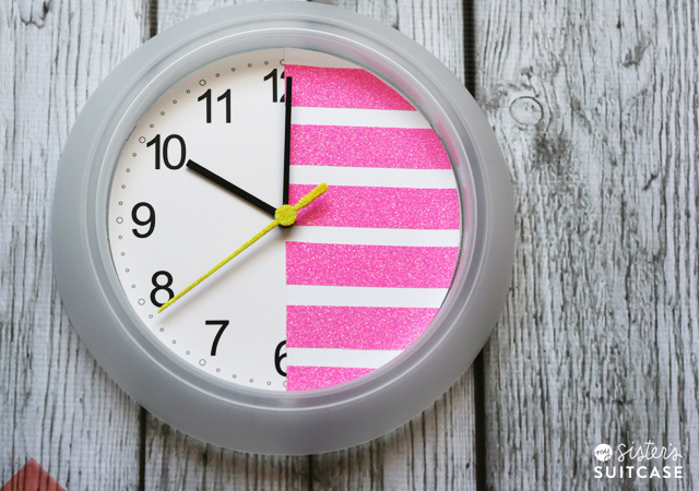 36 neon glitter clock