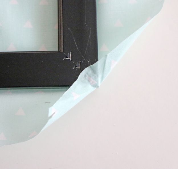 Fabric Picture Frame DIY -corner frame