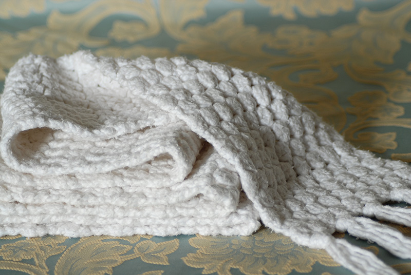 bobble-stitch-crochet-scarf