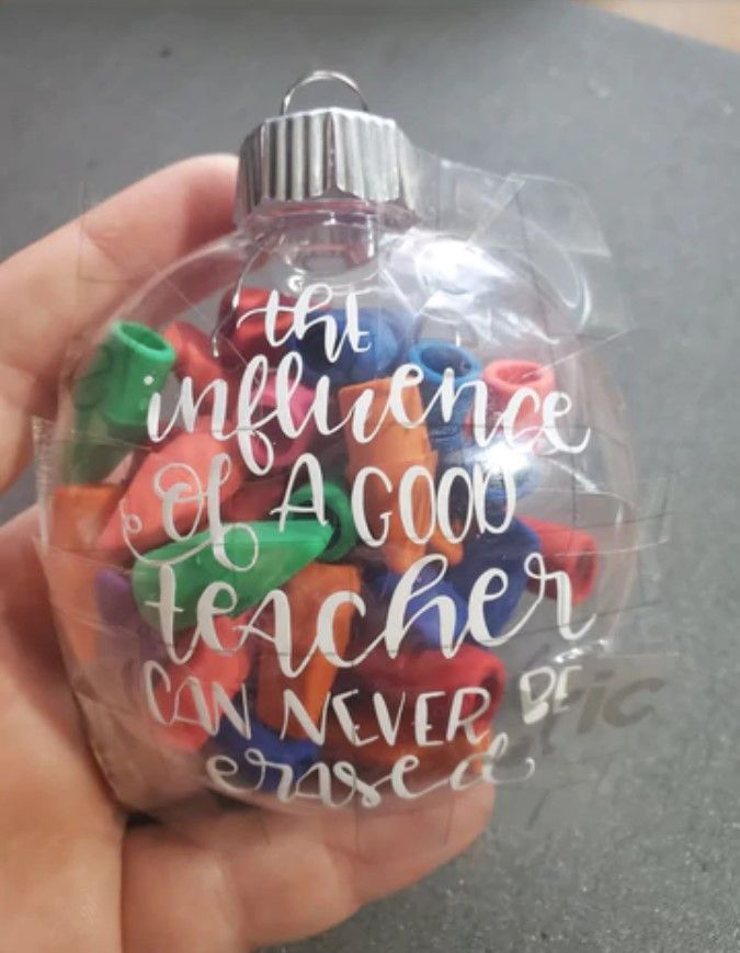 Eraser ornament - Best DIY Teacher Christmas Gift Ideas