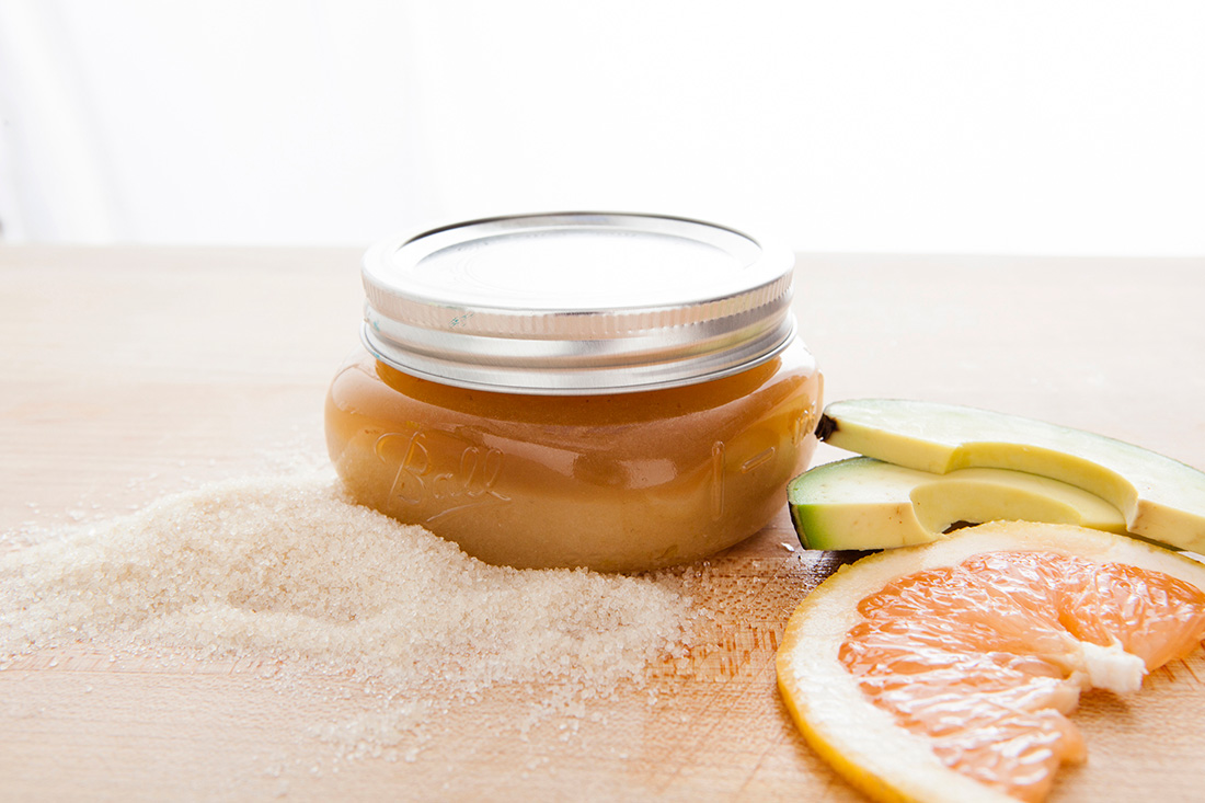 grapefruit-avocado-scrub