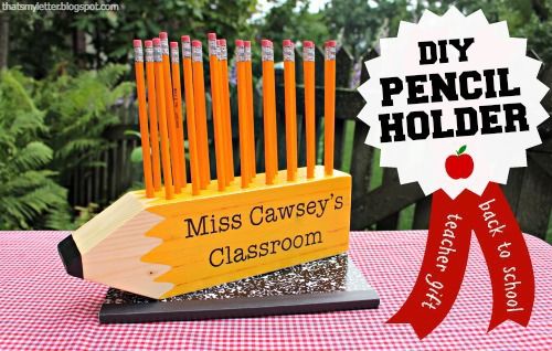 Pencil shaped pencil holder