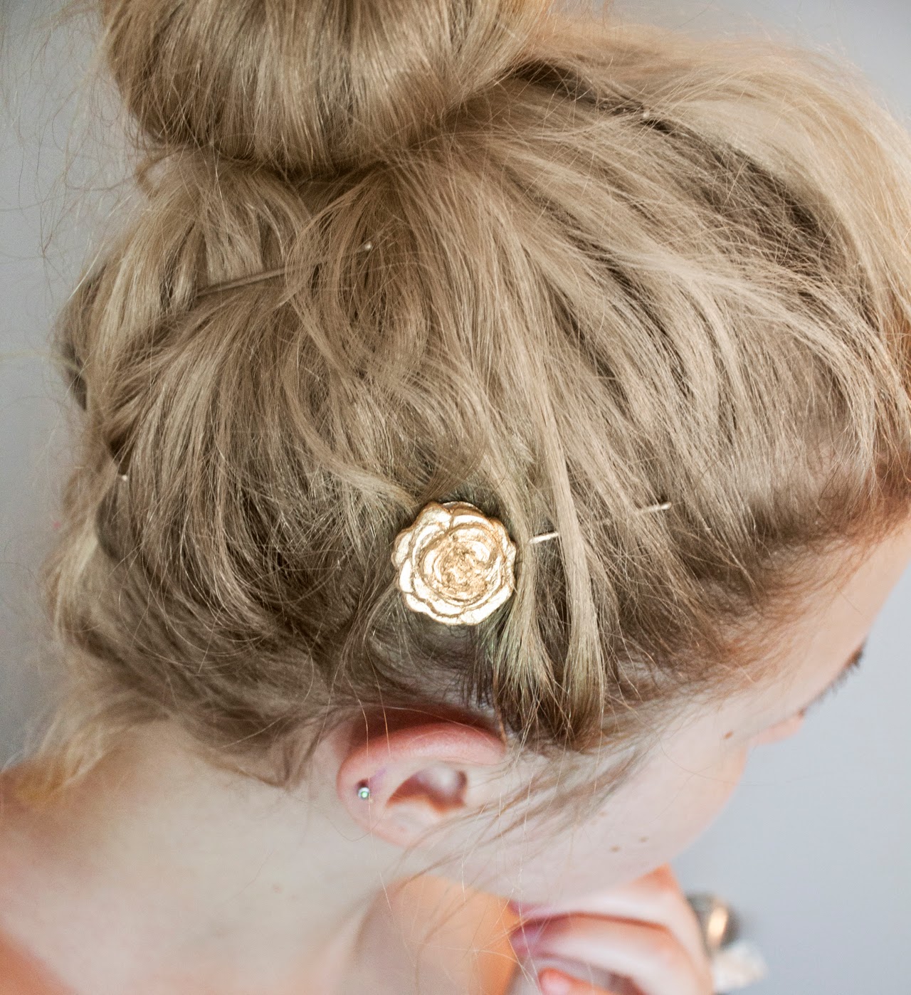 20 gold hairpin