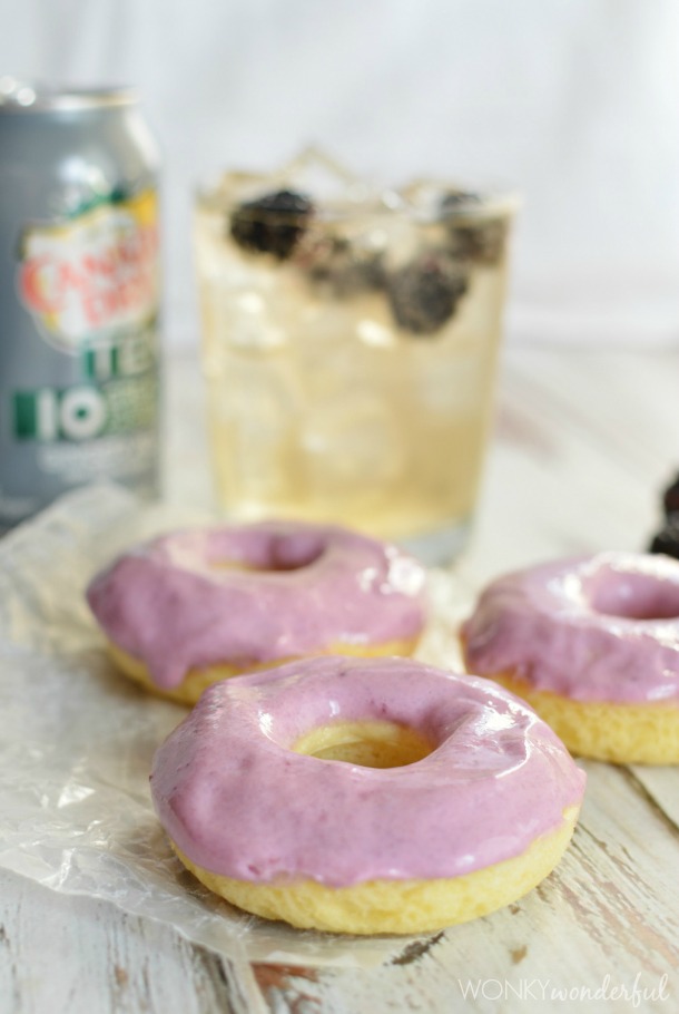 Blackberry-Ginger-Baked-Donuts-11