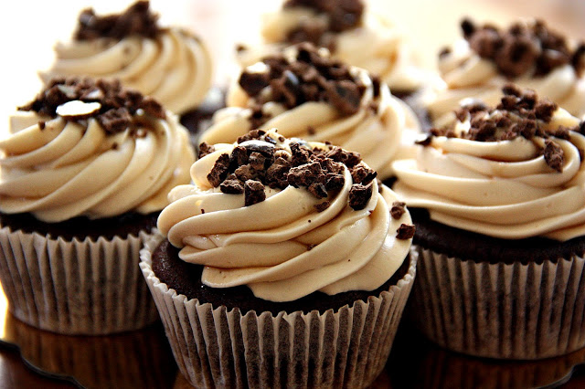 Chocolate espresso cupcakes with kahlua cream cheese frosting