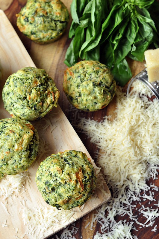 Pesto spinach muffins