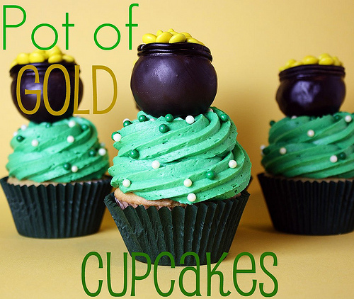 St. Patrick's Day Cupcakes with Gold Pots Cake Toppers