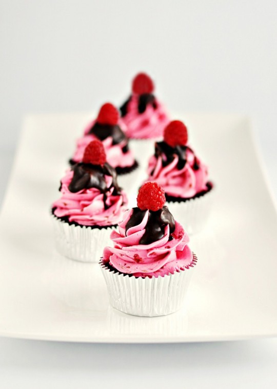 Dark Chocolate and Raspberry Buttercream Valentine's Day Cupcakes with Chocolate Glaze
