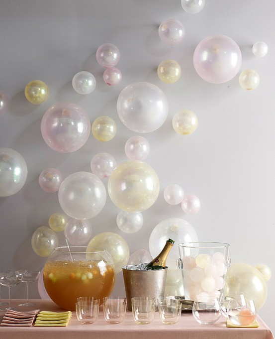 6 bubbly balloon wall