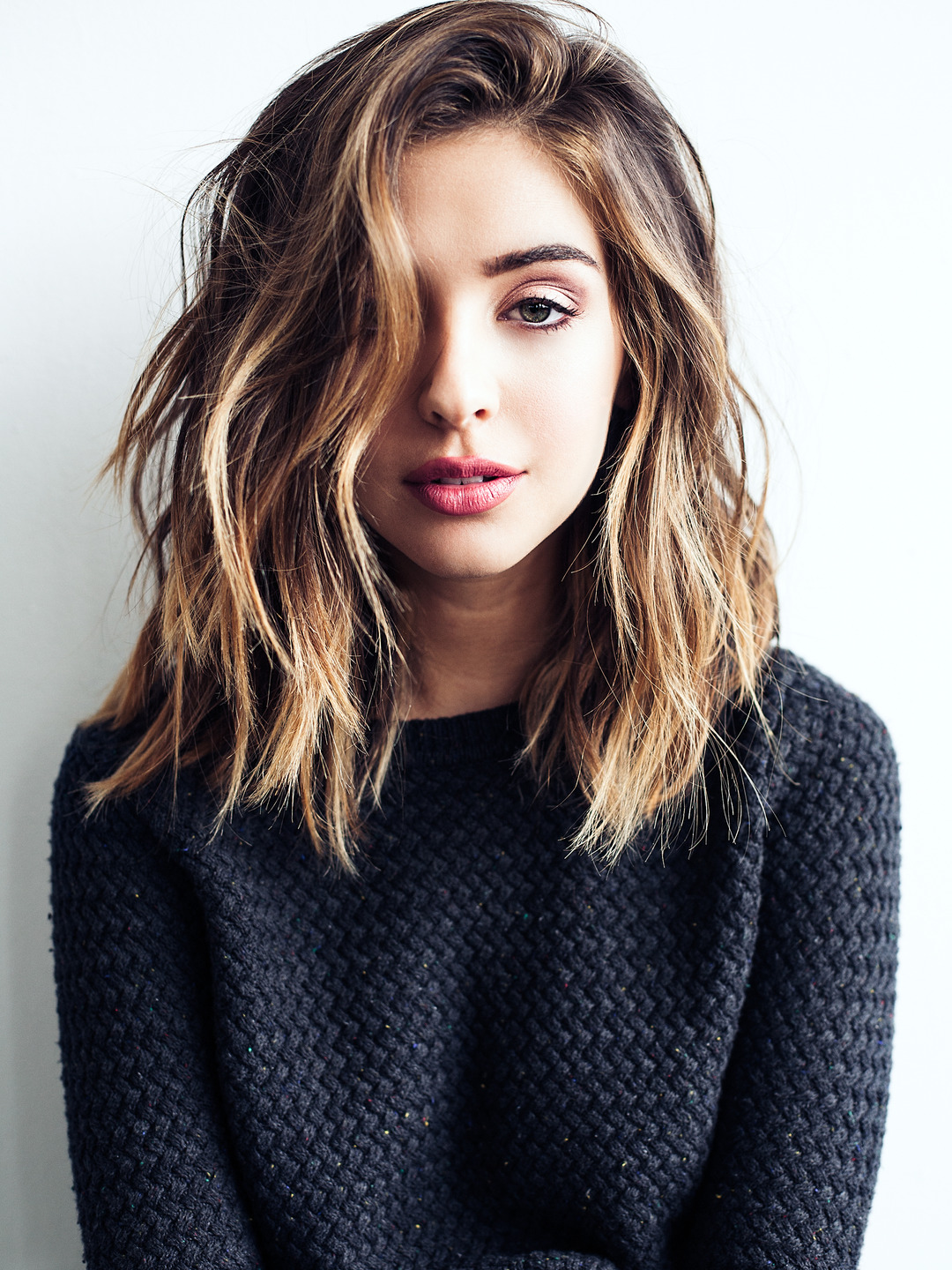 25 Cute Medium Haircuts And Hairstyles For Girls 2021 Edition