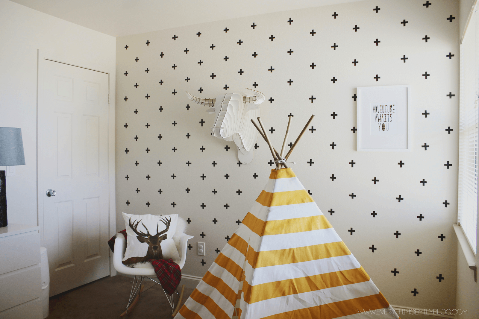 Jazz Up Your Walls With Some Of These 50 Diy Wall Decals