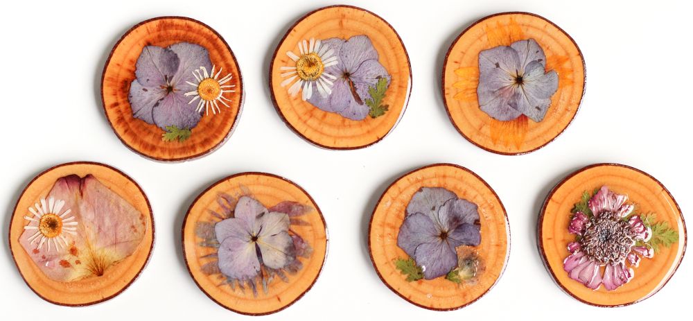 Dried flower coasters - Spring Coffee Table Decor