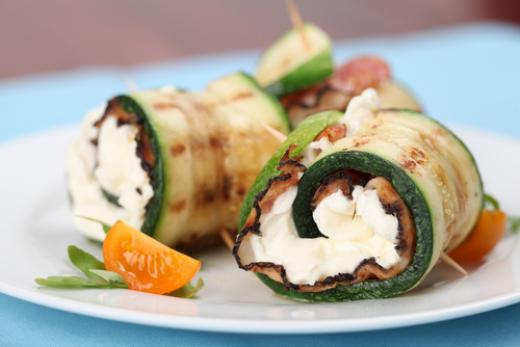 St. Patrick's Day Snack Ideas - Grilled Zucchini Rolls with Bacon and Cheese