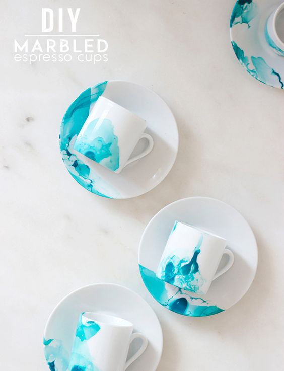 Marbled espresso cups and saucers