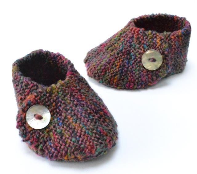 Wrap over baby shoe