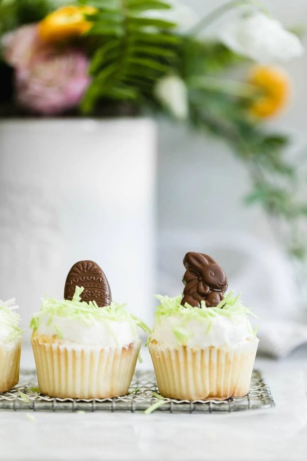 Easter Bunny Cupcakes with Chocolate