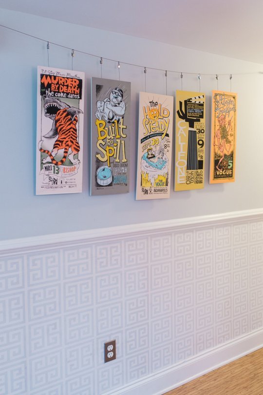 Hang Your Favorites With These 22 DIY Poster Frames!