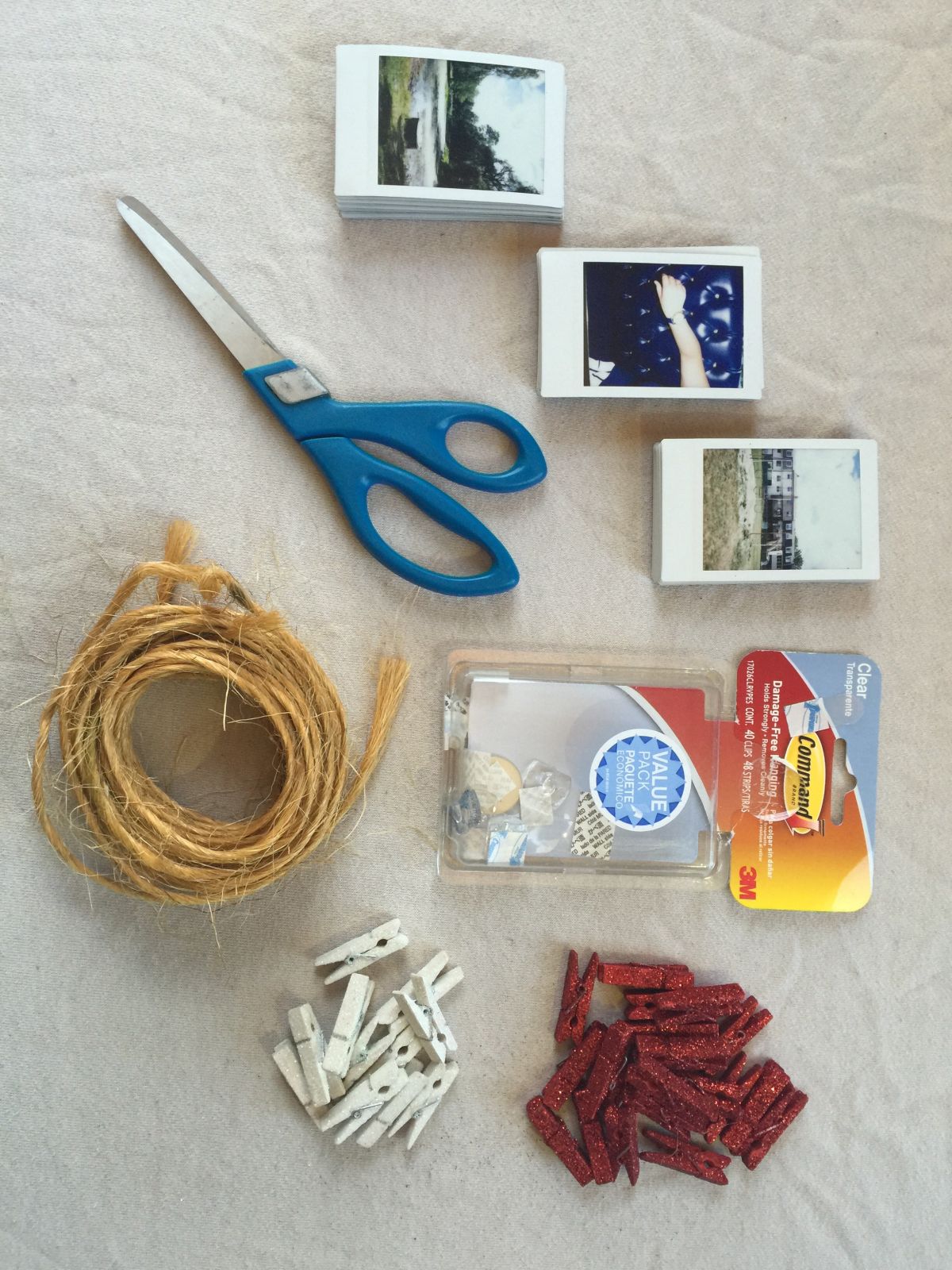 Materials to hang polaroid pictures with string