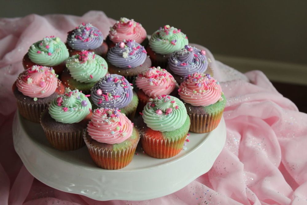 Swirl pastel cupcakes