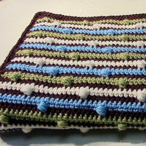 Beautiful puff stitch baby blanket