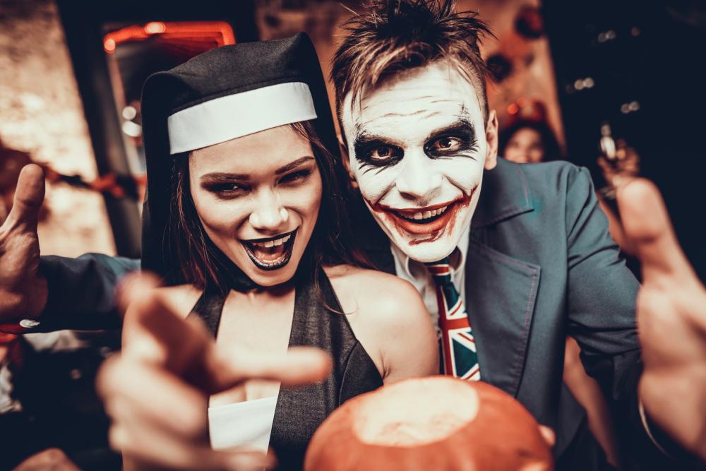 80 Couples Halloween Costumes - Easy and Funny Couples Outfits