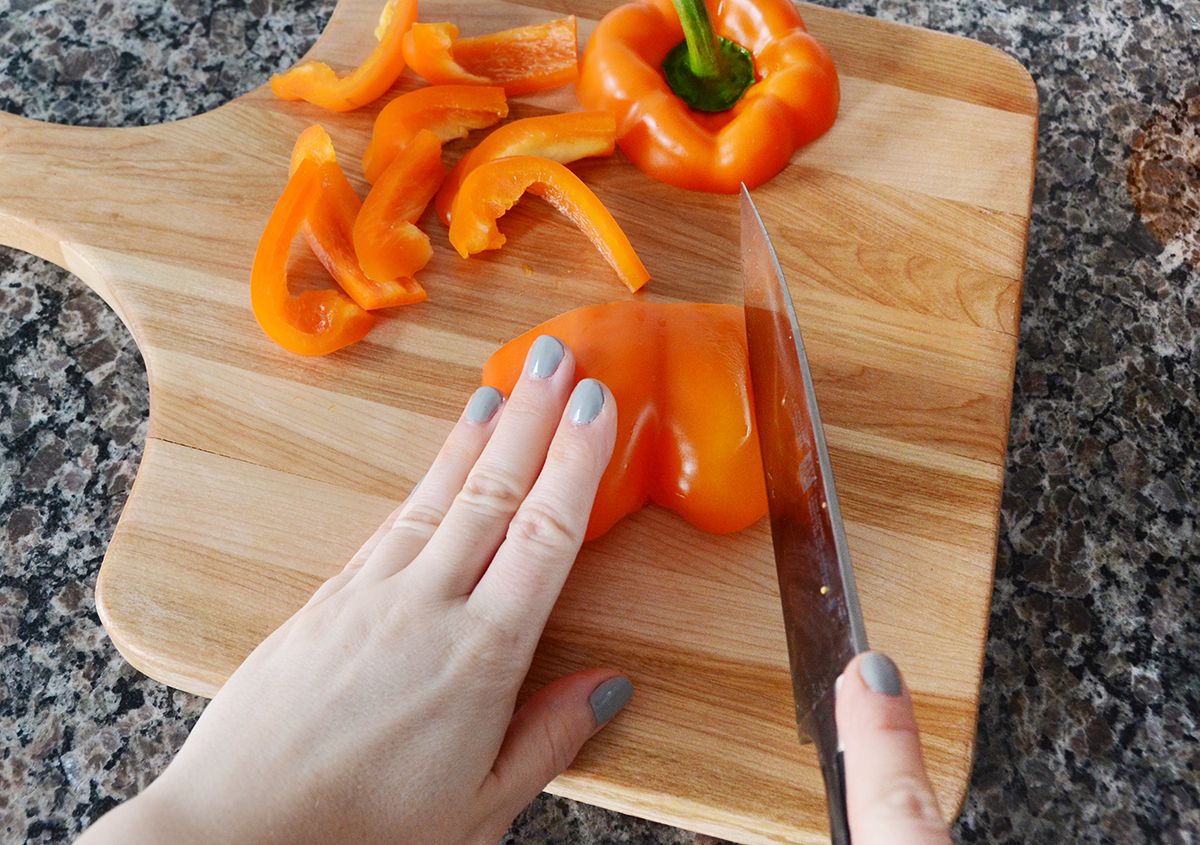 Delicious orange vegetable smoothie cutting process recipe