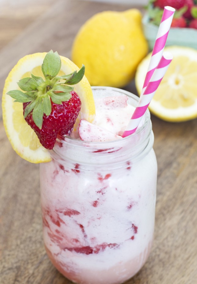 Strawberry lemonade ice cream float